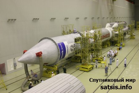 Казахстан выведет на орбиту свой телекоммуникационный космический аппарат KazSat-2 в декабре.
