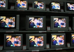 Украинские ТВ-провайдеры отключат российские каналы.