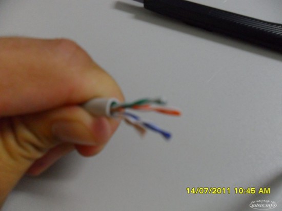 Зачищеный нуль модемный кабель