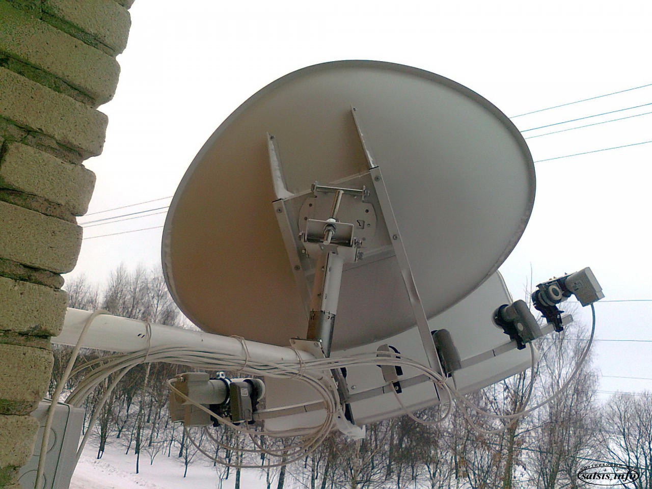 Новости спутникового телевидения на сегодня. Тороидальная антенна t90. Антенна тороидальная т90. Спутниковая тороидальная двухзеркальная антенна t90. Антенна Eutelsat 36b.