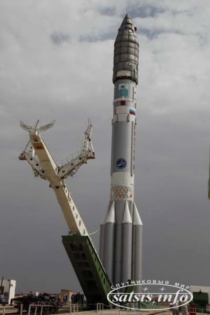 Ракета-носитель «Протон-М» со спутниками «КазСат-2» и «ОС-2» вывезена на стартовый комплекс