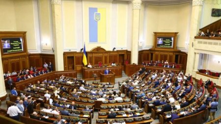 Верховная Рада одобрила распространение иновещания на Донбассе и в Крыму