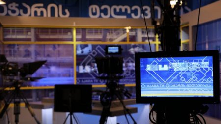 В Грузии Аджарское телевидение приостановило вещание