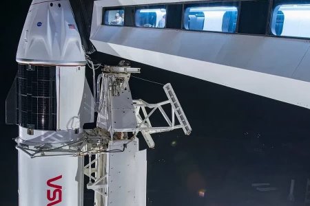 «Роскосмос» подтвердил переговоры со SpaceX о доставке космонавтов к МКС с помощью Crew Dragon