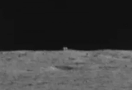 Китайский луноход обнаружил на обратной стороне Луны «таинственную хижину»