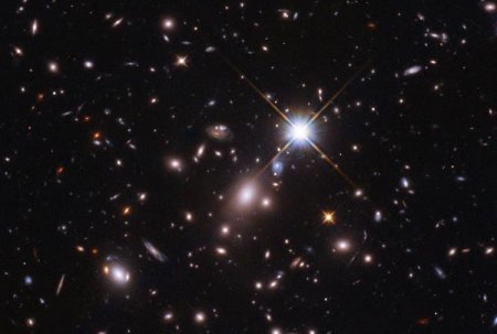 Телескоп «Хаббл» обнаружил самую далёкую звезду из открытых человечеством