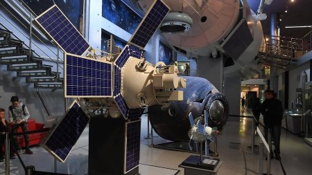 Российские ученые разработали комплекс наземного тестирования спутников