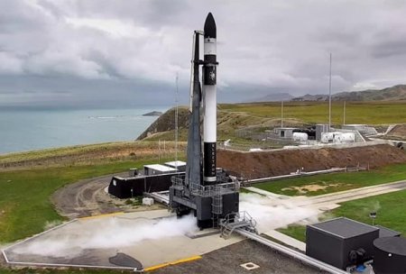 Запуск американской ракеты Electron со спутником нового поколения Acadia отменили перед стартом